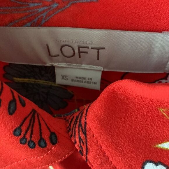 Loft red floral camp shirt - Picture 2 of 4